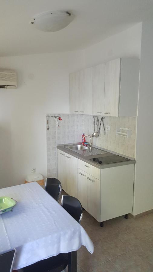 Apartment Viktor Sali Zewnętrze zdjęcie