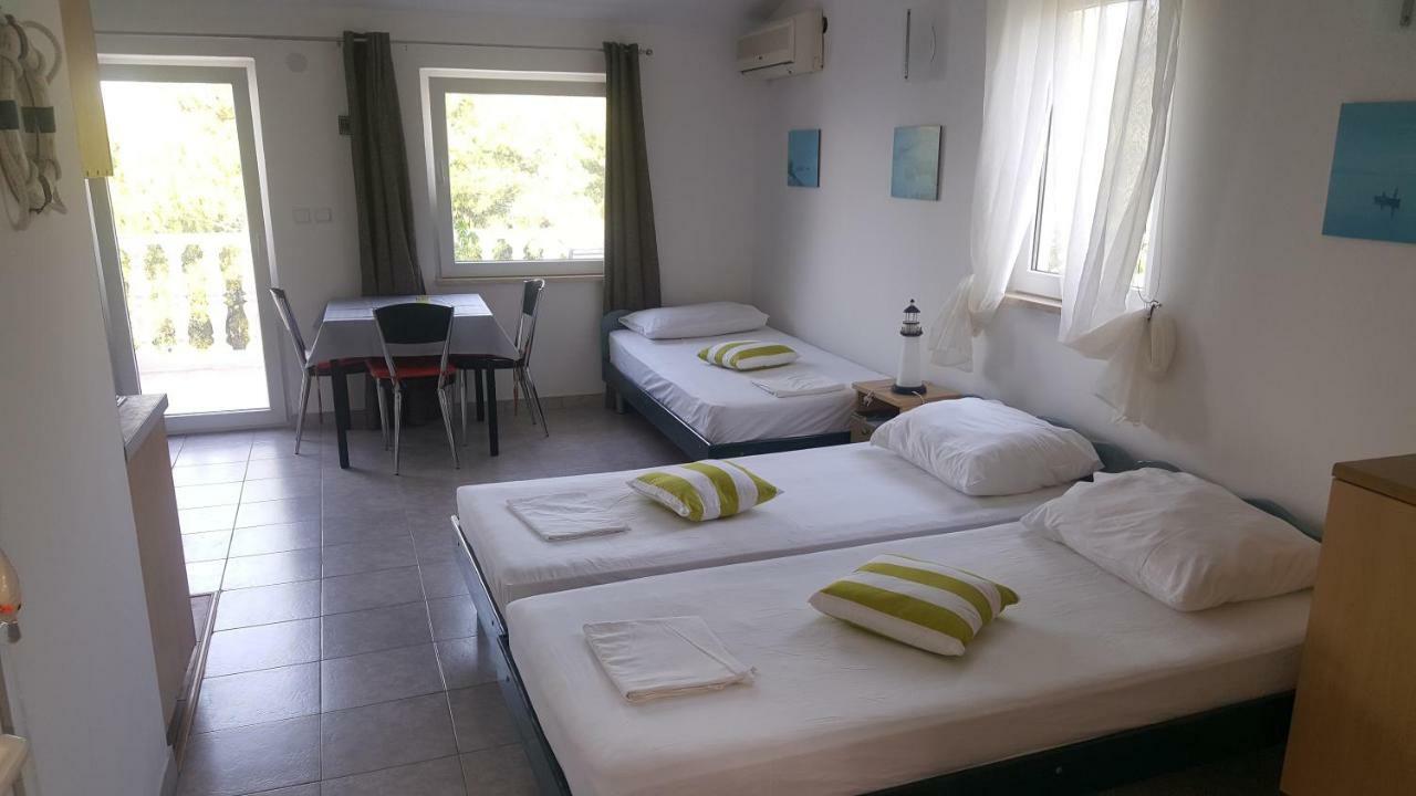 Apartment Viktor Sali Zewnętrze zdjęcie